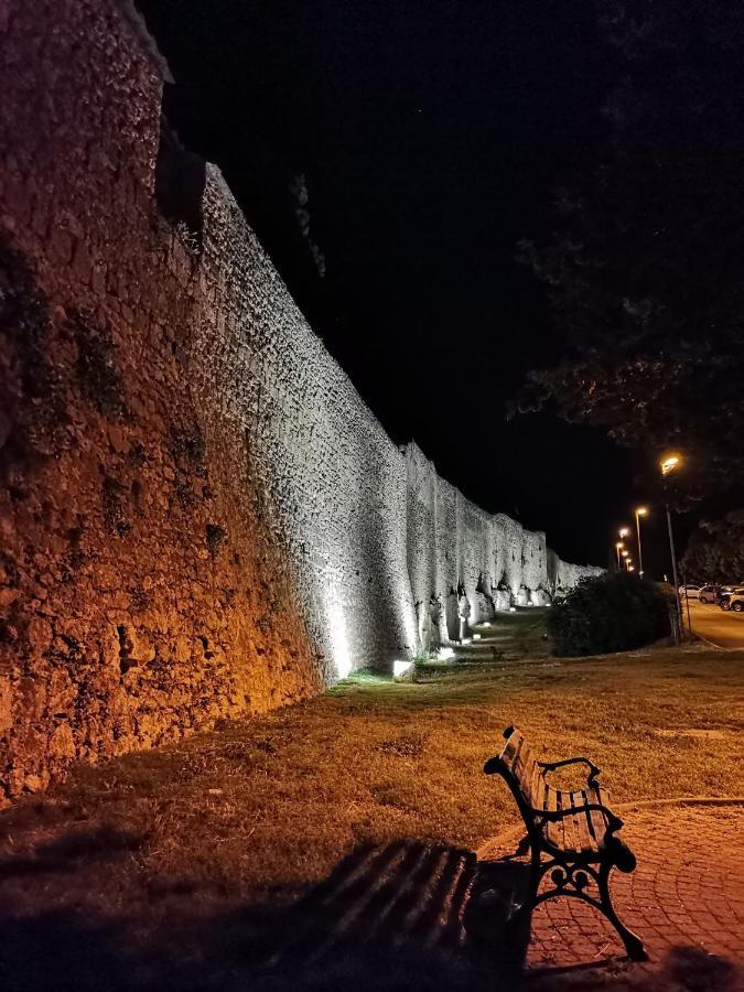 Appartamento Casa Del Palazzo Del Marchese Tarquinia Esterno foto